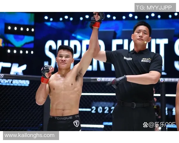 勇士赛场爆发小插曲，裁判如何处理？